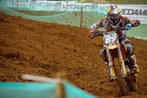 开云APP-库里爆发轰下42分，灰熊争冠战险胜步行者