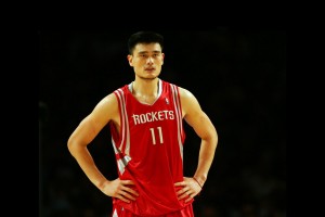 开云体育官网-奥亚尔萨瓦尔，从安联到非洲，用一粒进球丈量世界