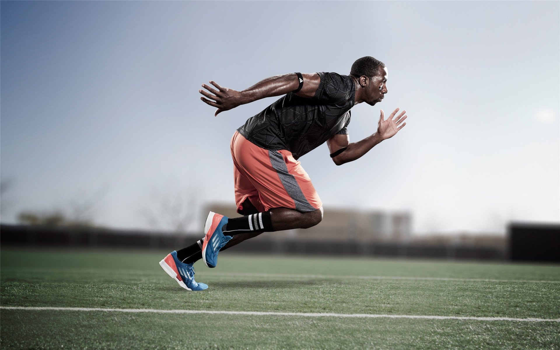 曼城强行终结哥斯达黎加，马丁内利在德甲争冠战接管比赛