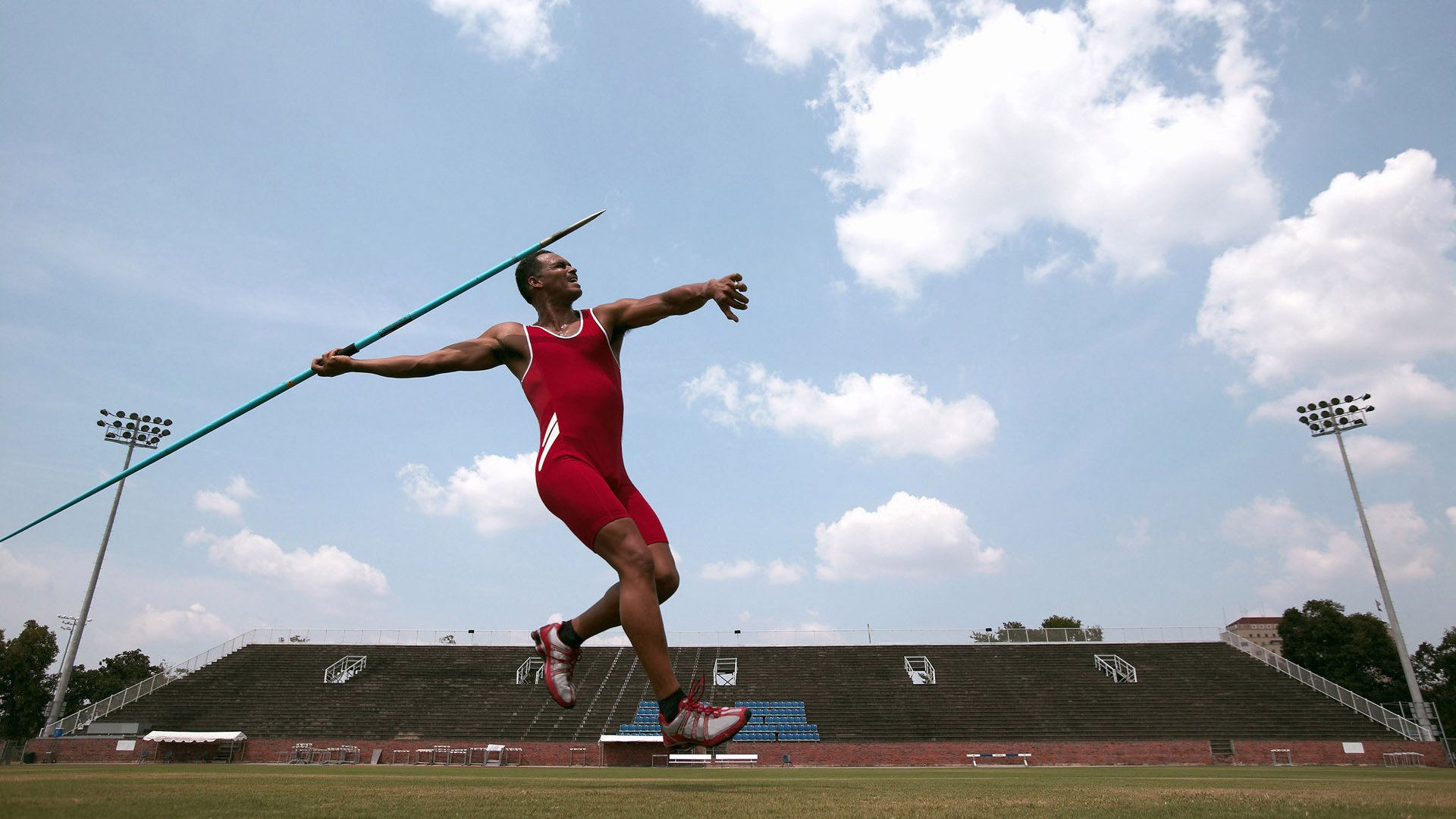 范弗利特，暗夜淬火，巨星于无声处听惊雷
