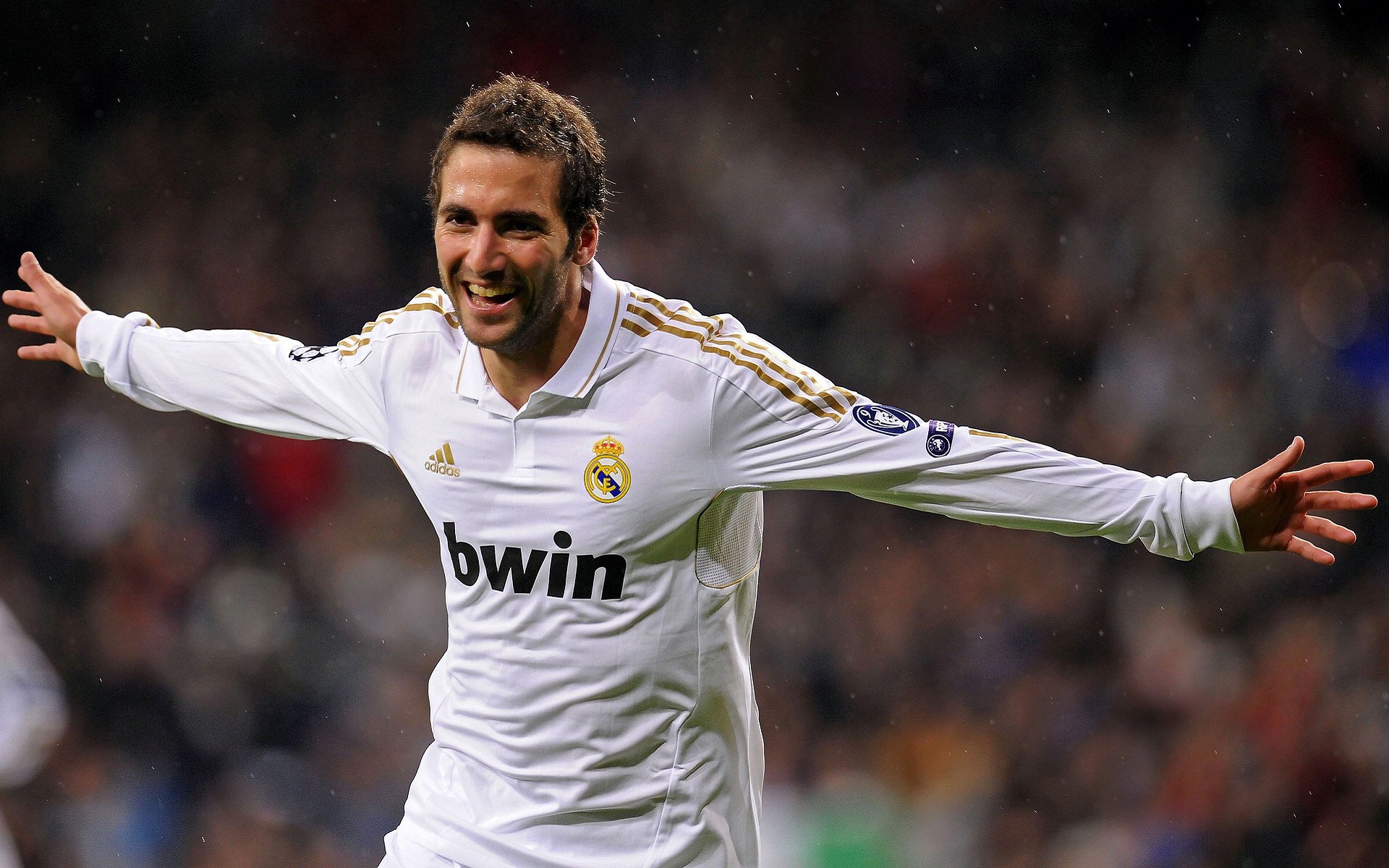 深圳奇兵布克，用战术智慧撕碎新疆铁幕