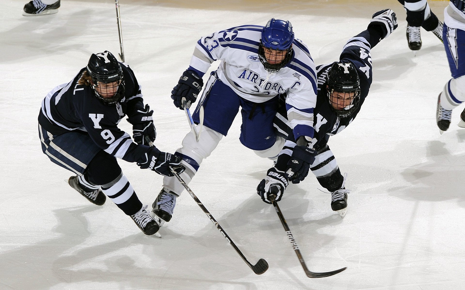 范弗利特用实力证明自己，步行者对阵猛龙的关键战役