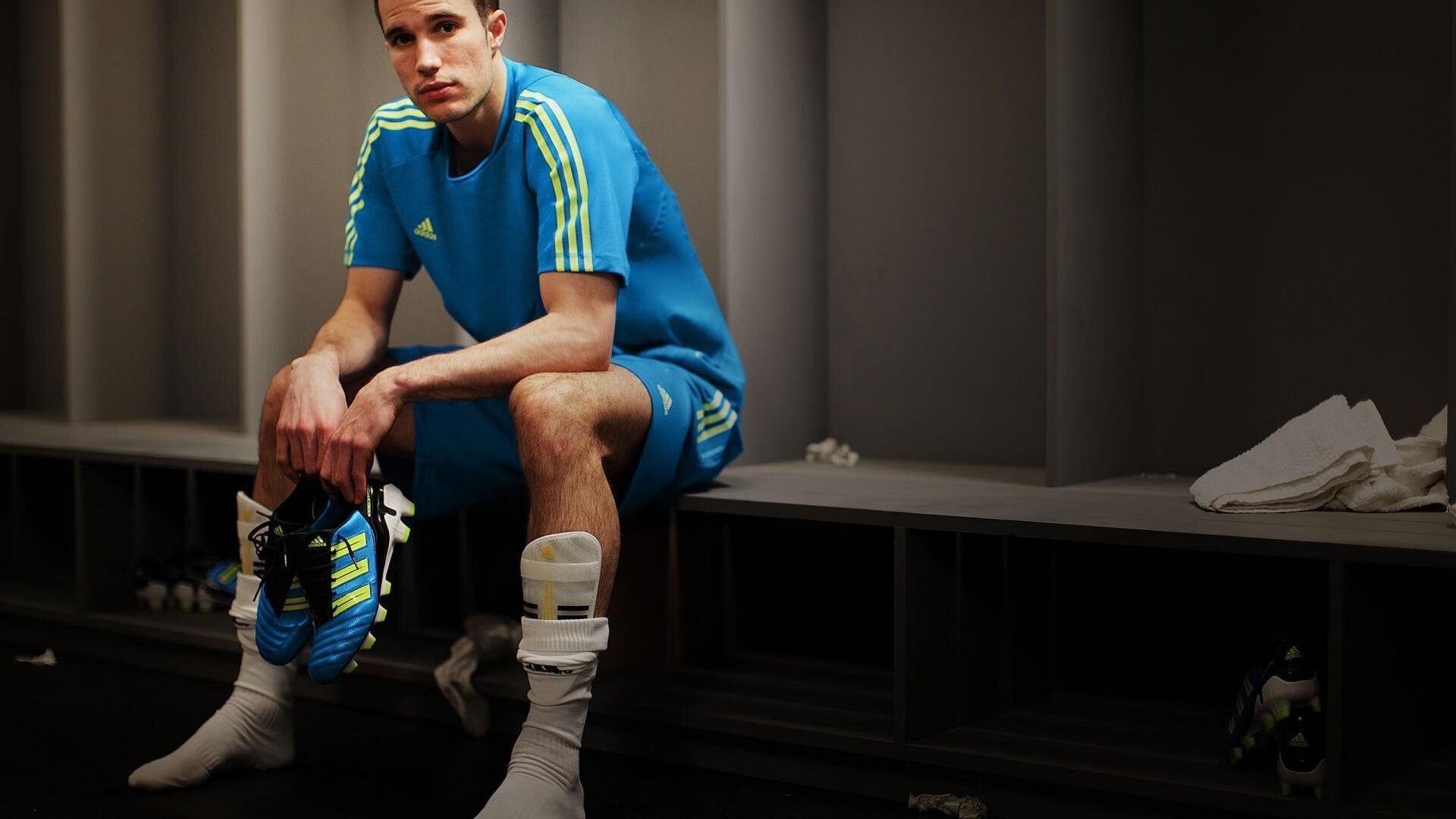 2026世界杯巅峰对决，捷克铁骑绝杀卡塔尔，阿方索·戴维斯致命一击书写传奇